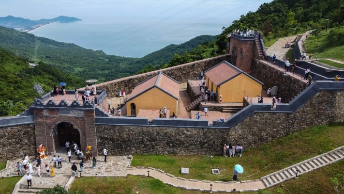 Private Hue Day Tour from Da Nang by Dcar Limousine - Hai Van Pass